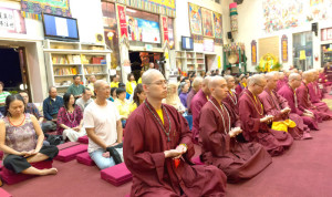2014年9月20日，蓮生法王主持美國西雅圖雷藏寺週末同修會，同修本尊為地藏王菩薩。圖為同修一景。p1023-02-05