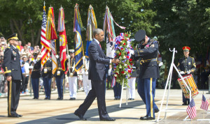美國陣亡將士紀念日 歐巴馬阿靈頓公墓獻花p1058-a2-01.jpg