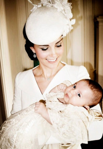 凱特王妃抱著夏綠蒂公主p1065-a1-09