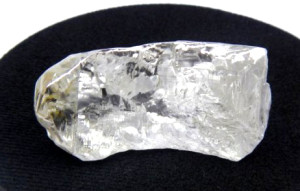 404克拉大鑽石 值1430萬美元p1096-a1-05