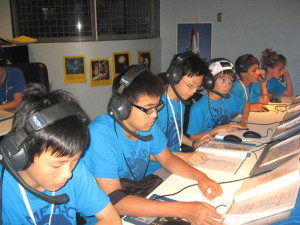 孩童在NASA學習p1104-a2-02