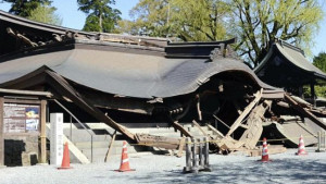 兩千五百年古蹟「阿蘇神社」破損嚴重p1105-a1-11