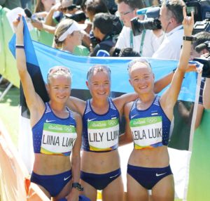 奧運吸睛機愛沙尼亞三胞胎魯伊克姊妹花莉娜(左）莉莉（中）和萊拉(右）p1122-a1-11
