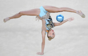 女子個人韻律體操俄羅斯庫翠雅芙絲娃奪銀牌p1123-a1-14