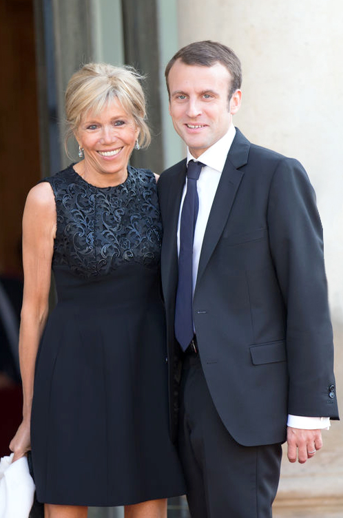 法國總統馬克宏與妻子布莉姬 p1160-a1-04
