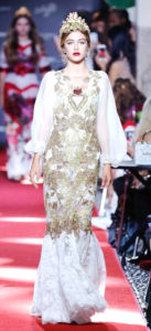米蘭時裝週走秀：米蘭時裝週話題不斷，除了各品牌的服裝驚艷，嘉賓同樣是矚目焦點。法國女模布蘭朵（Thylane Blondeau），還有英國皇室成員亞美莉亞溫莎女勳爵（Lady Amelia Windsor）都是第一次登秀場。
