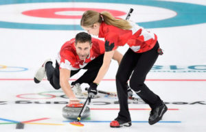 加拿大獲男女混合冰壺金牌