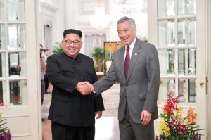 北韓領導人金正恩會見新加坡總理李顯龍