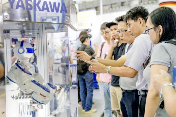 2018年台北國際自動化工業大展 以5G、互聯網、AI與智慧製造為主題，有800家廠商參展